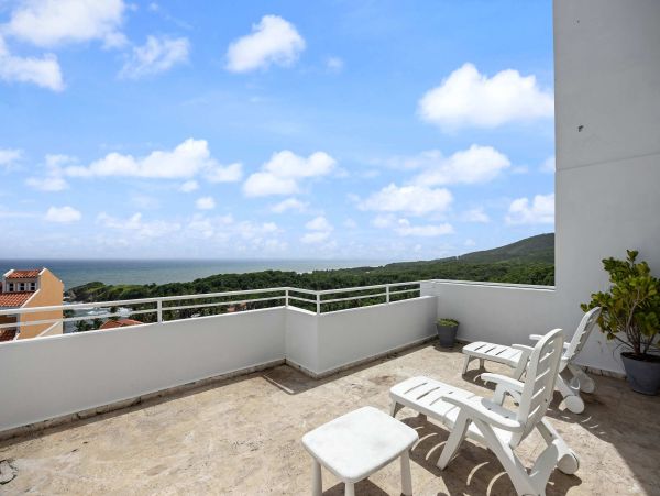 Luxurious Puerto Rico 5 Bedroom Villa with Spectacular Views