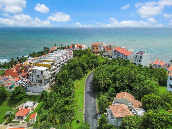 Luxurious Puerto Rico 5 Bedroom Villa with Spectacular Views