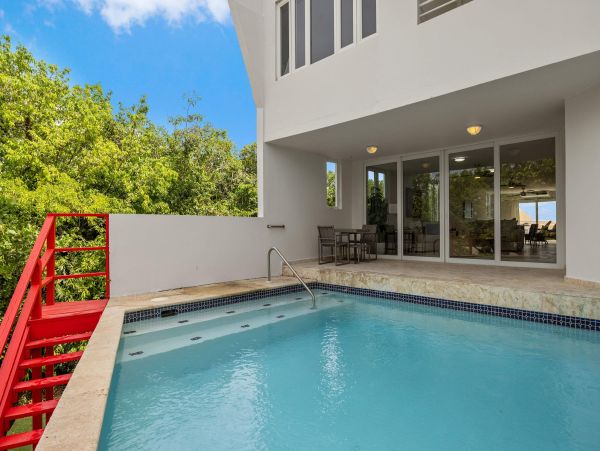 Luxurious Puerto Rico 5 Bedroom Villa with Spectacular Views