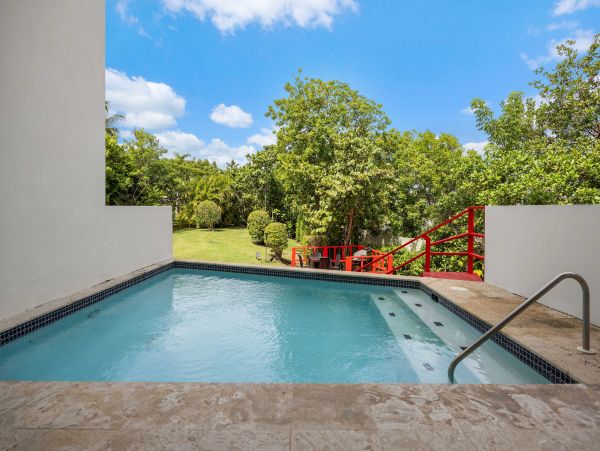 Luxurious Puerto Rico 5 Bedroom Villa with Spectacular Views