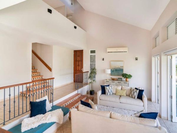 Charming Family Retreat in Puerto Rico - 6-Bedroom Pool Home