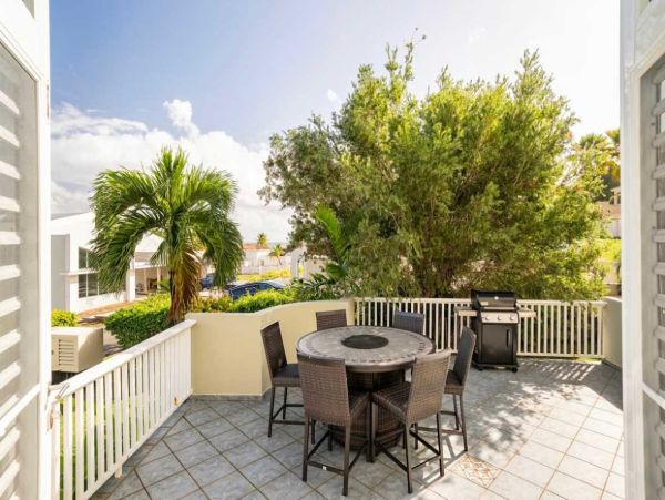 Charming Family Retreat in Puerto Rico - 6-Bedroom Pool Home