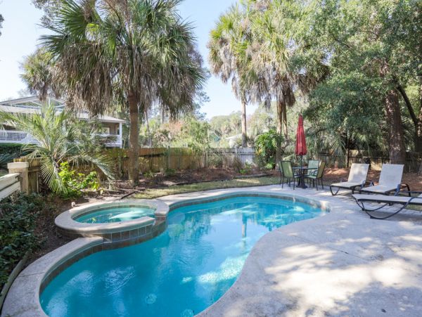 North Forest Beach Hilton Head Island - 6-Bedroom Luxury Vacation Rental with Pool