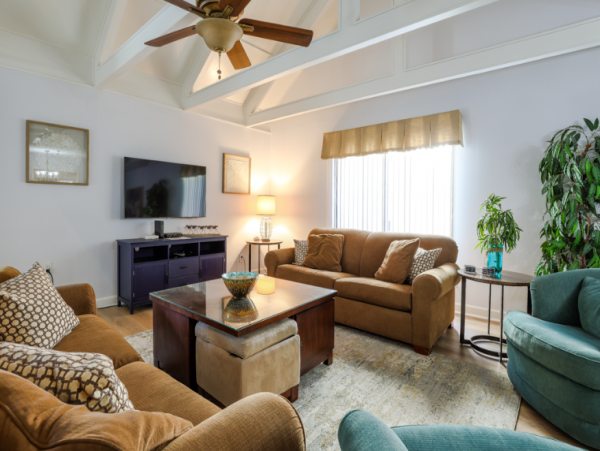 3 Bedroom- 3 Bathroom Pet Friendly Villa