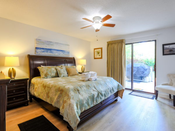 3 Bedroom- 3 Bathroom Pet Friendly Villa