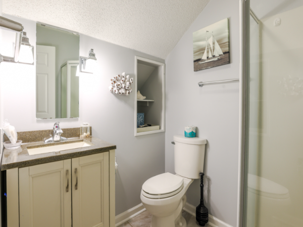 3 Bedroom- 3 Bathroom Pet Friendly Villa