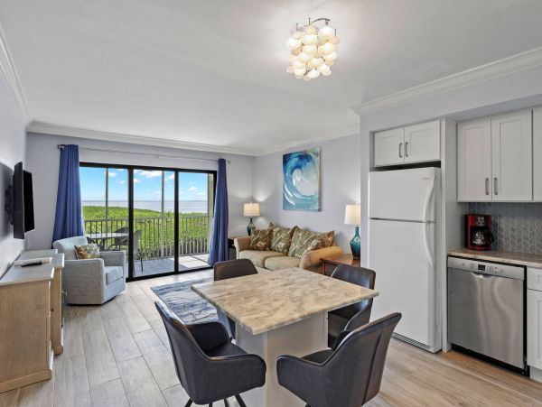 Experience the Beauty Serenity of a Bay View Rental on Captiva Island