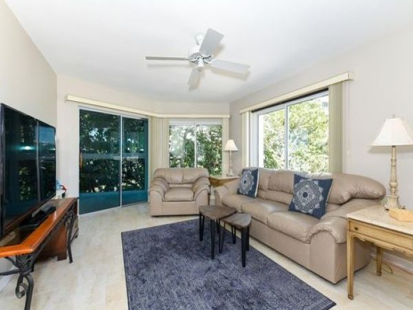 Gulfside Vacation Condo in Lido Key with Great Gulf Views