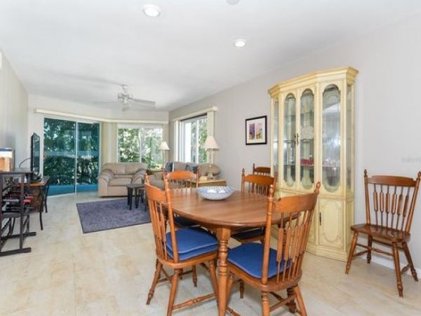 Gulfside Vacation Condo in Lido Key with Great Gulf Views