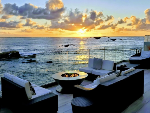 Pacific Views, Hot Tub Fire Pit