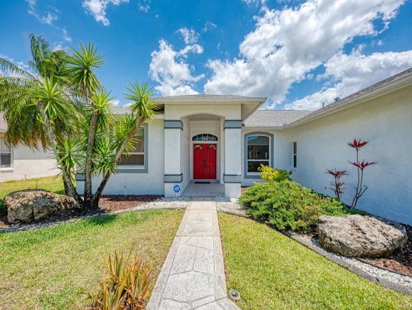 Secluded Vacation Rental in Osprey
