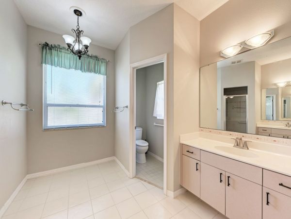 Secluded Vacation Rental in Osprey