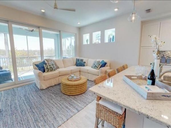 3 Bedroom Condo in Bradenton with Views and Close to Beach