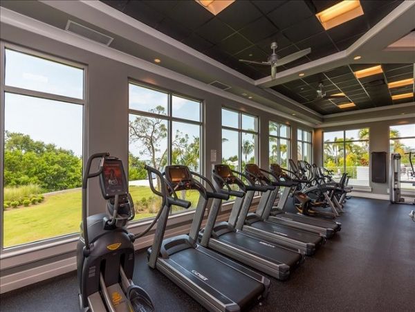 Gorgeous 3 Bedroom Vacation Condo in Bradenton Sleeps 7