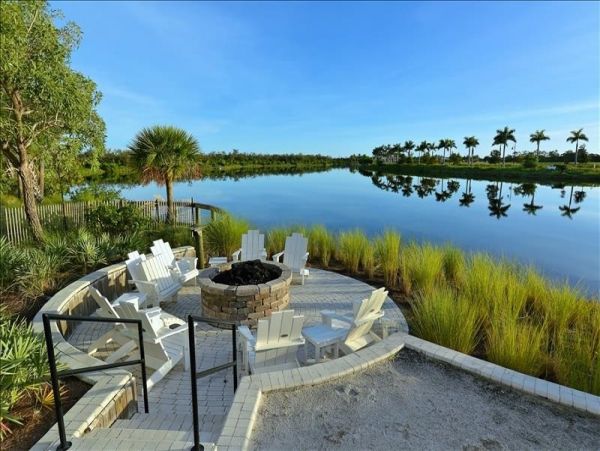 Gorgeous 3 Bedroom Vacation Condo in Bradenton Sleeps 7