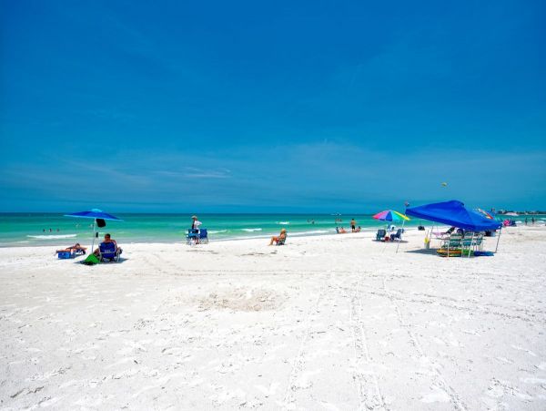Siesta Key Vacation Home Three Bedroom