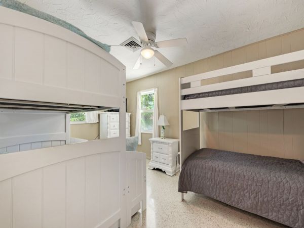 Siesta Key Vacation Home Three Bedroom
