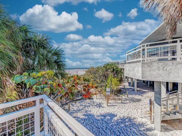 Siesta Key Vacation Home Three Bedroom