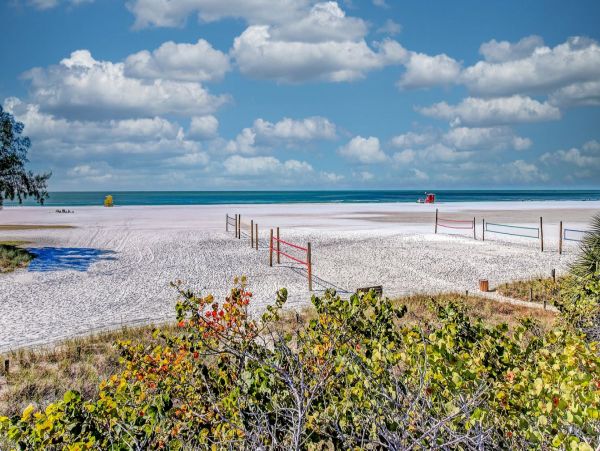 Siesta Key Vacation Home Three Bedroom