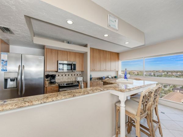 Exclusive Top Floor Vacation Rental Siesta Key