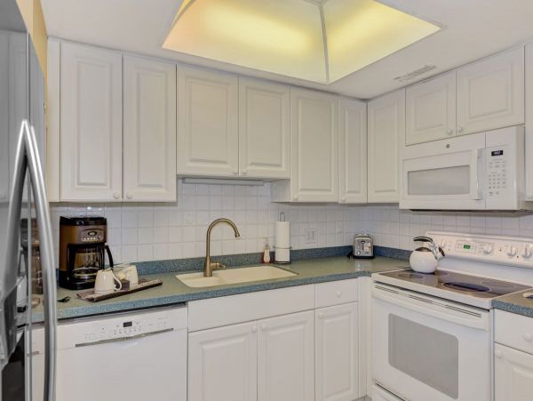 Beachfront Siesta Key Condo Sleeps 4
