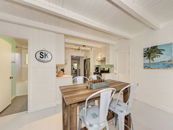 Cozy Cottage at Siesta Village