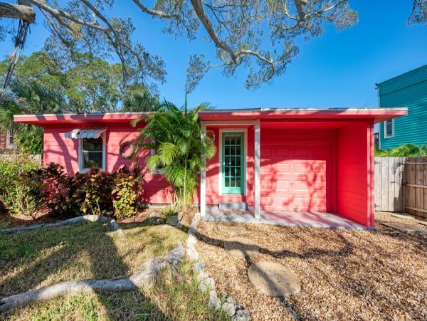 Cozy Cottage at Siesta Village