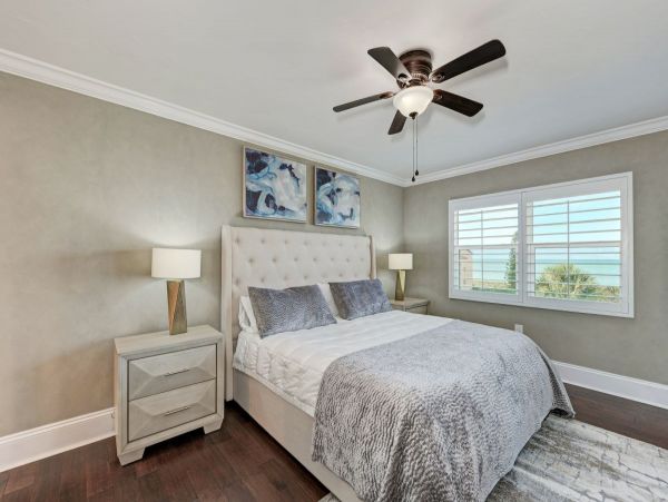 Lovely Vacation Condo in Siesta Key with Gulf Views