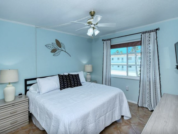 Walk to Siesta Key Beach & Village