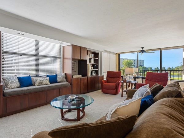 Siesta Key Lovely Vacation Condo Modern Sleek