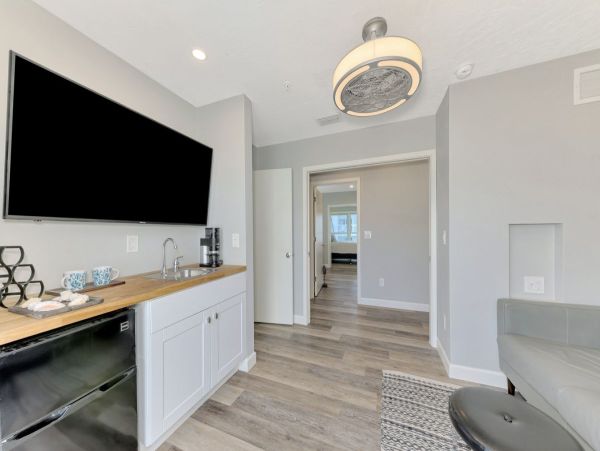Siesta Key Two Bedroom Perfect Beachfront Retreat