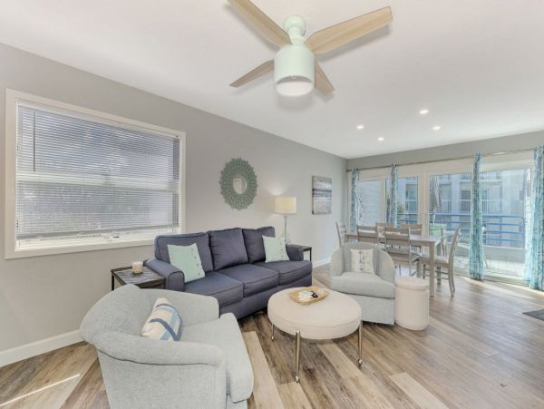 Siesta Key Two Bedroom Perfect Beachfront Retreat