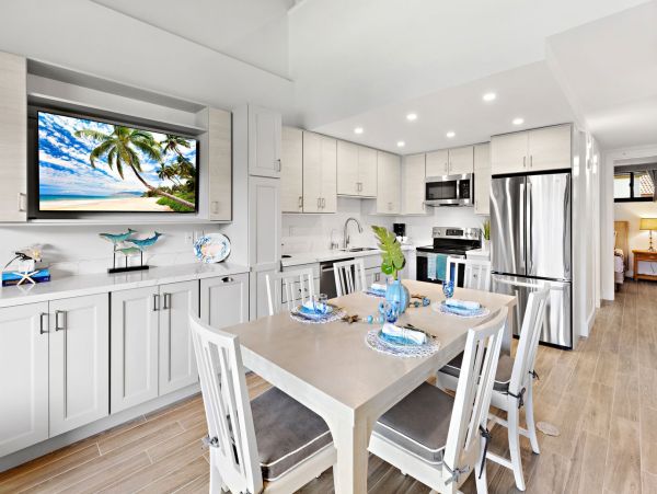 Maui Oceanfront Vacation Rental Luxury 3-Bedroom Condo near Kaanapali Beach
