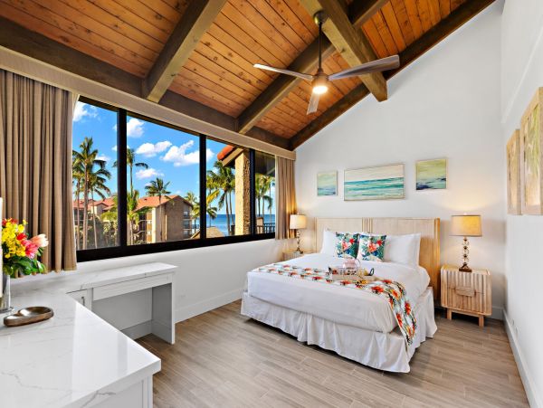 Maui Oceanfront Vacation Rental Luxury 3-Bedroom Condo near Kaanapali Beach