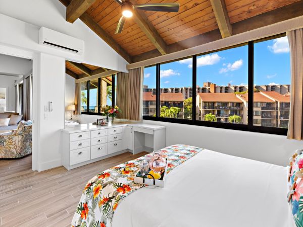 Maui Oceanfront Vacation Rental Luxury 3-Bedroom Condo near Kaanapali Beach