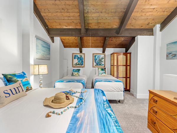 Maui Oceanfront Vacation Rental Luxury 3-Bedroom Condo near Kaanapali Beach
