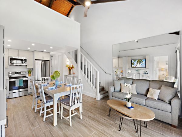 Maui Oceanfront Vacation Rental Luxury 3-Bedroom Condo near Kaanapali Beach