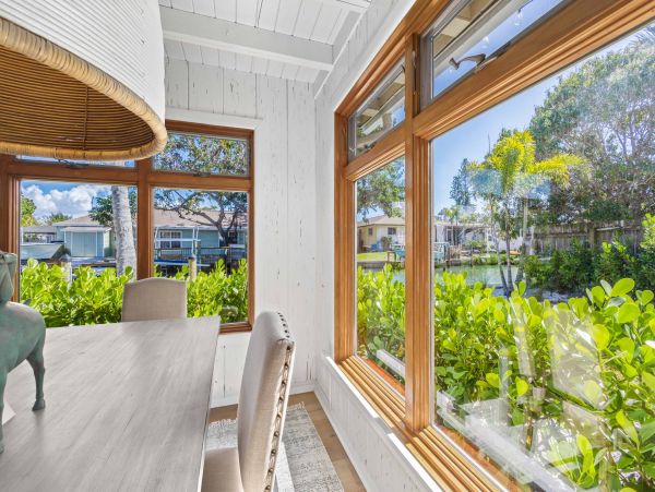 new Arrival Beautiful Longboat Key  Vacation Cottage