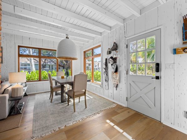 new Arrival Beautiful Longboat Key  Vacation Cottage