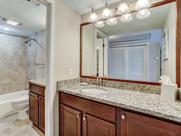 Oceanfront Vacation Rental in Fernandina Beach Sleeps 10