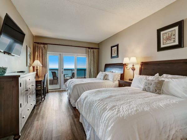 Oceanfront Vacation Rental in Fernandina Beach Sleeps 10