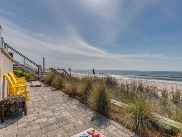 Beachfront Bliss Exquisite Vacation Rental in Folly Beach