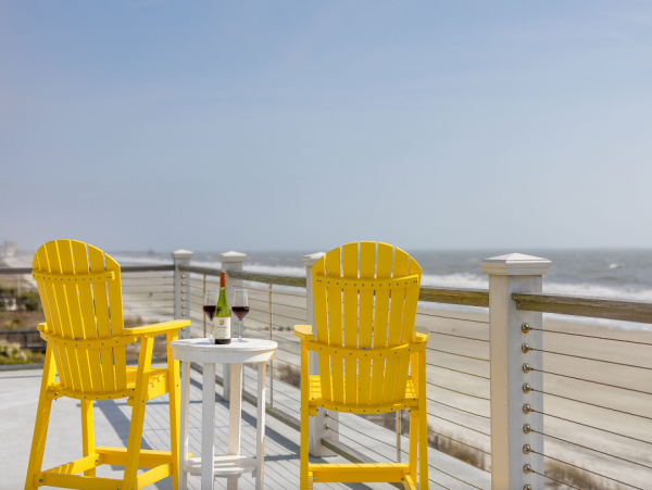 Beachfront Bliss Exquisite Vacation Rental in Folly Beach