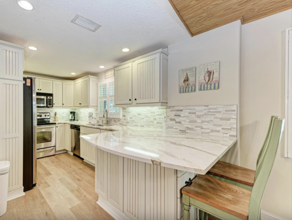 Holmes Beach Vacation Rental Anna Maria Island Cottage with Pool
