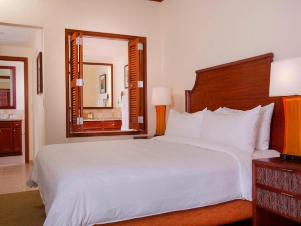 Oahu Luxury Vacation Villa with Ocean Views Sleeps 6