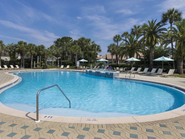 Destin Vacation Home Four Bedroom Walk to Beach