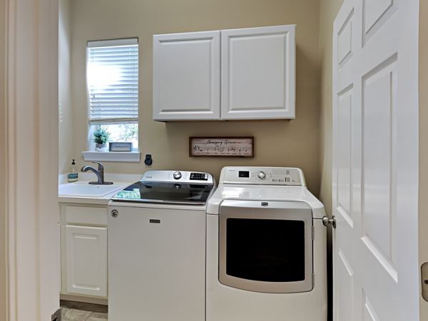 Destin Vacation Home Four Bedroom Walk to Beach