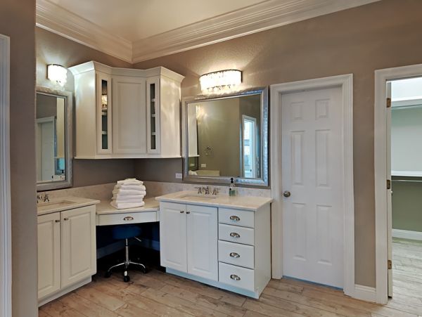 Destin Vacation Home Four Bedroom Walk to Beach
