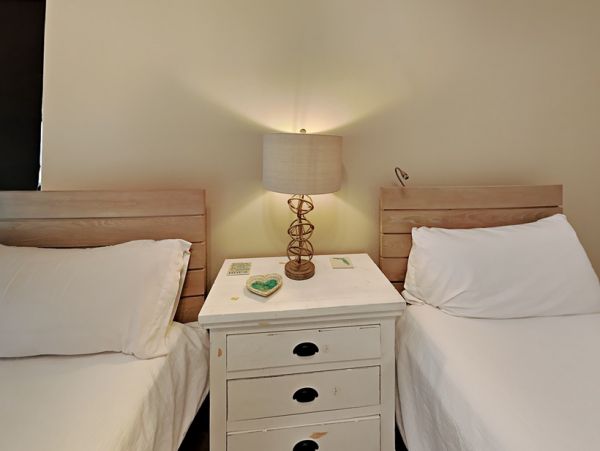 Destin Vacation Home Four Bedroom Walk to Beach