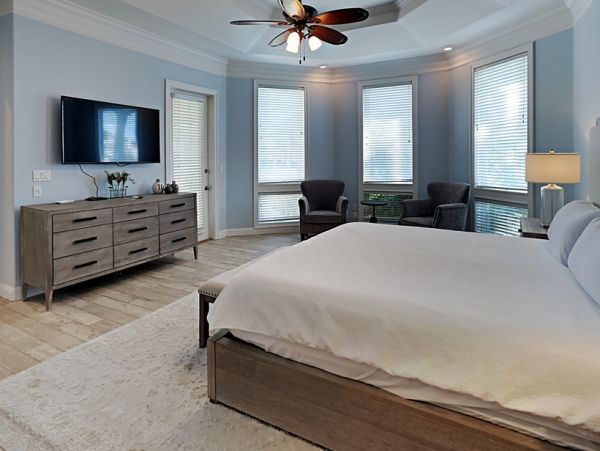 Destin Vacation Home Four Bedroom Walk to Beach